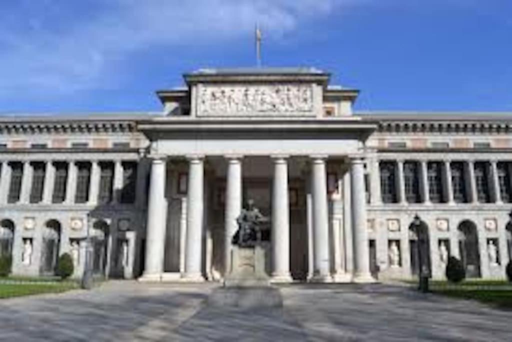 En El Corazon De Madrid, Museos Daire Dış mekan fotoğraf